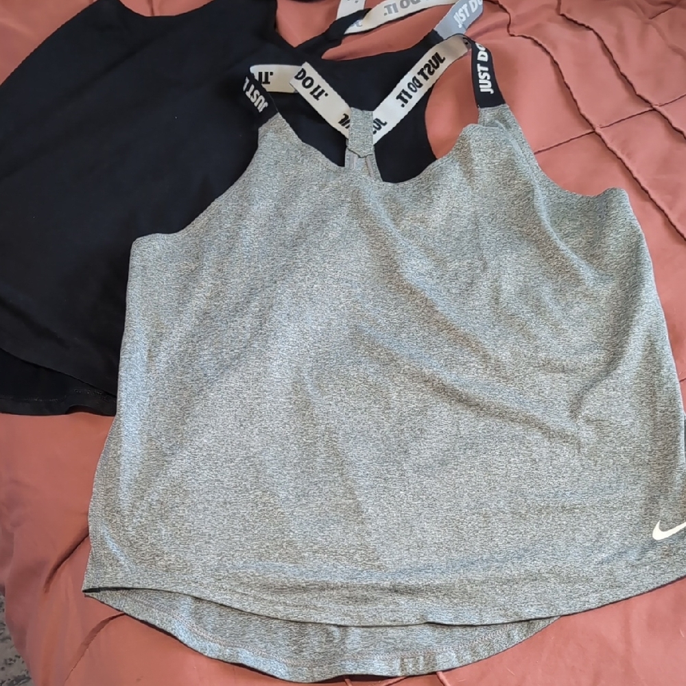 Nike Women's Heather Gray Tank Top